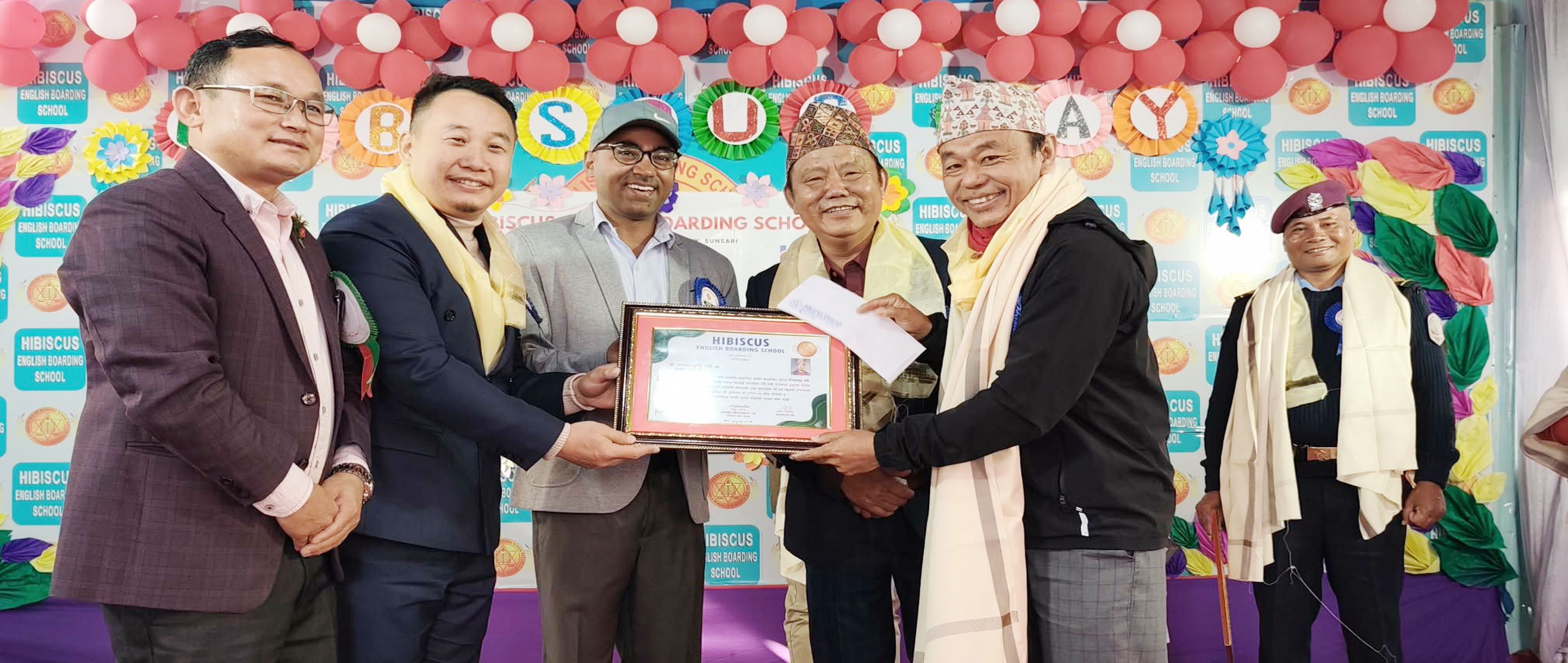 HIBISCUS NEWS PHOT = 2